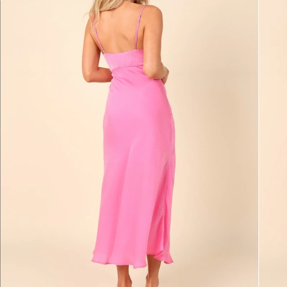 PERFECT DRESS. - Picture 3 of 16